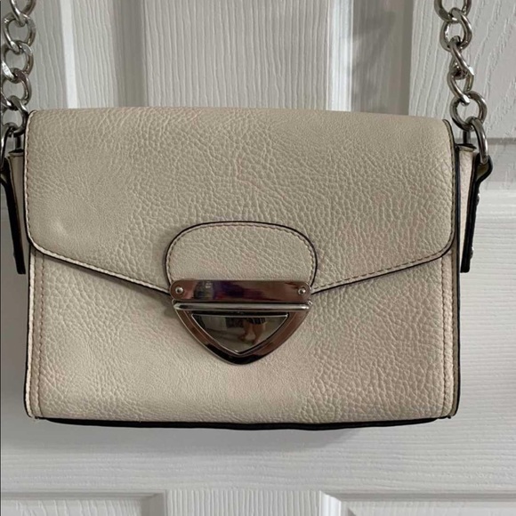 Naturalizer Crossbody Purse - Picture 4 of 4